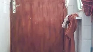 Μπουχτισμένη έφηβη κολεγιακή τσούλα που γίνεται κρεμώδες μέρος 2