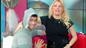 Τα απλωμένα δάχτυλα των ποδιών γίνονται cumshot