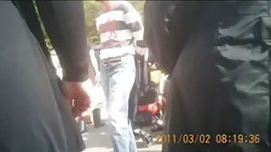 Το T-girl γαμιέται στον κώλο ενώ πιπιλίζει τον shedick στα τέσσερα