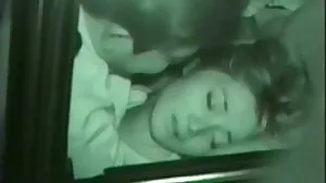 Η Avi Love δεν περίμενε ότι η μαμά Reagan Foxx θα μπορούσε να κάνει το μουνί της οργασμό