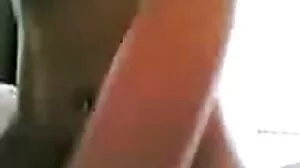 Brunettes Love Dick - Cock Hungry MILF Ο Mason Moore απολαμβάνει το τραχύ σεξ