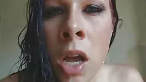 Σέξι Μεγάλα Βυζιά MILF Μοιραστείτε νεαρός κόκορας Τρεις