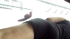 Εκσπερματώνει