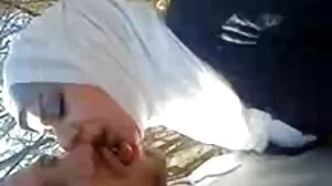 Λέσβος μασέρ τριβή στην αίθουσα μασάζ